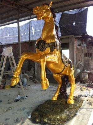玻璃钢雕塑工艺品批发 玻璃钢动物马雕塑厂家